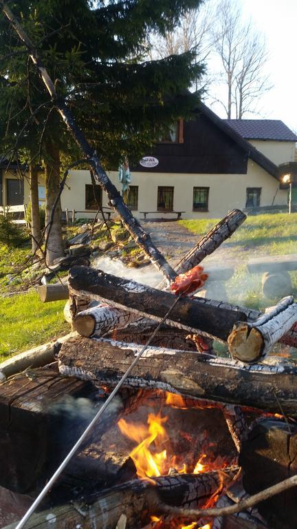 Chata Jawa Hotell Strážné Exteriör bild