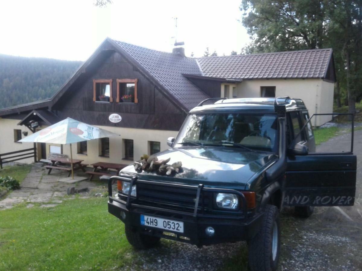 Chata Jawa Hotell Strážné Exteriör bild
